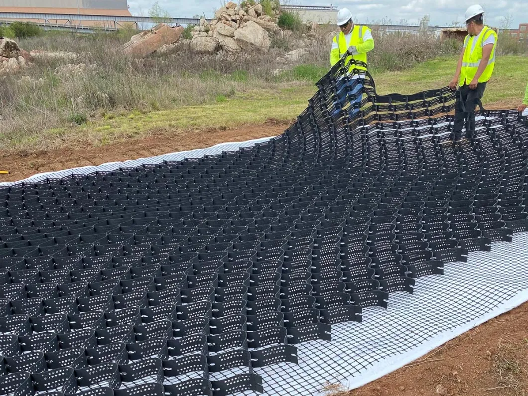 HDPE شبکه خاکستری مواد سیستم راهروی ساختاری Geocell برای تقویت جاده ها سبد چمن شبکه 6