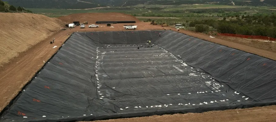 پلی اتیلن در فضای باز مزرعه ماهی گیوممبران لاینر استخر HDPE لاینر احتواگر استخر بزرگ لاینر ضد آب ژوممبران لاینر استخر 3