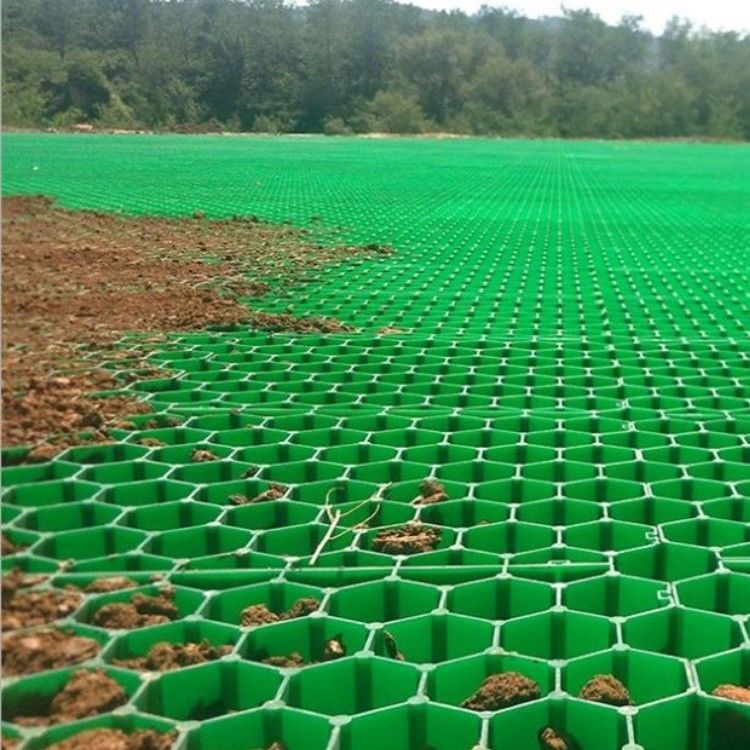 سنگ شکن های سنگین سنگ شکن های چمن نفوذی HDPE پلاستیکی چمن شکن های راهروی
