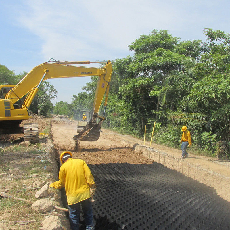 زمین شبکه پلی اتیلن Honeycomb Geocells قیمت پلاستیک HDPE چمن گذرا Pavers سنگ شکن شبکه سنگ شکن HDPE Geocell برای راهروی
