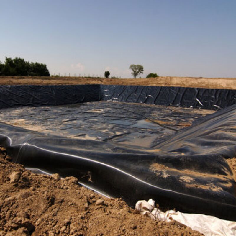 ژئوممبران صنعتی HDPE به ضخامت 0.75 میلی‌متر برای کاربردهای ضدآب‌سازی استخرهای پرورش ماهی، لاینر حوضچه‌ها و سدها
